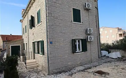 Prodej domu 129 m² s pozemkem 1 m², Srima, Chorvatsko