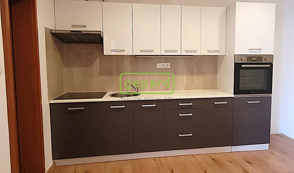 Pronájem bytu 2+1 66 m², Liberec – náhled fotky 2