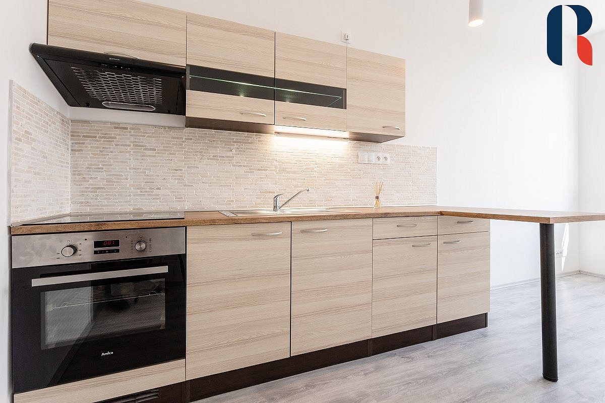 Pronájem bytu 2+kk 36 m², Praha