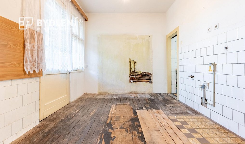 Prodej domu 360 m² s pozemkem 587 m², Novosedlice – náhled fotky 47