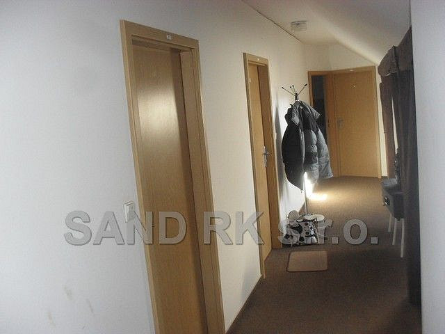 Pronájem bytu 1+kk 20 m² – fotografie 4