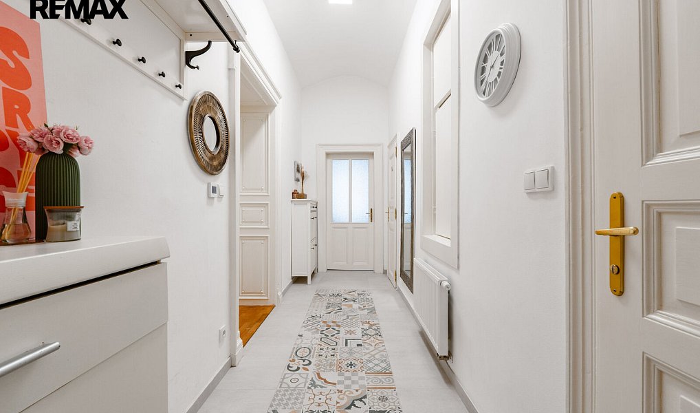 Pronájem bytu 2+1 86 m², Praha – náhled fotky 15