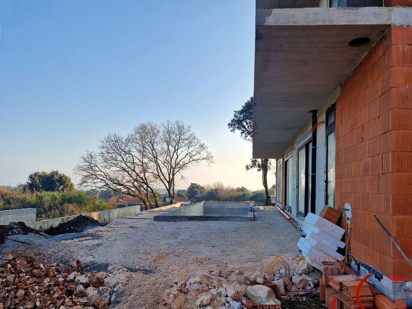 Prodej domu 227 m² s pozemkem 525 m² - Vista 3