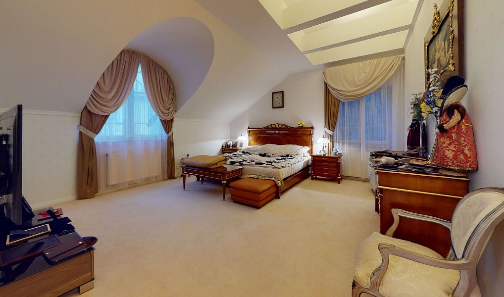 Prodej domu 610 m² s pozemkem 2 629 m², Karlovy Vary – náhled fotky 12