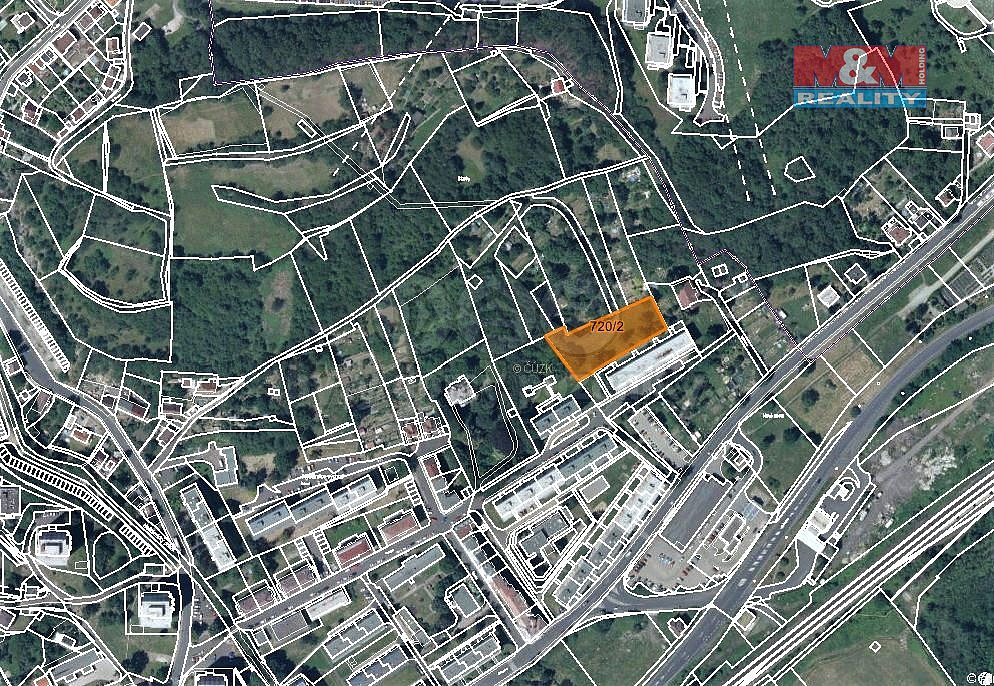 Prodej pole 1 318 m²