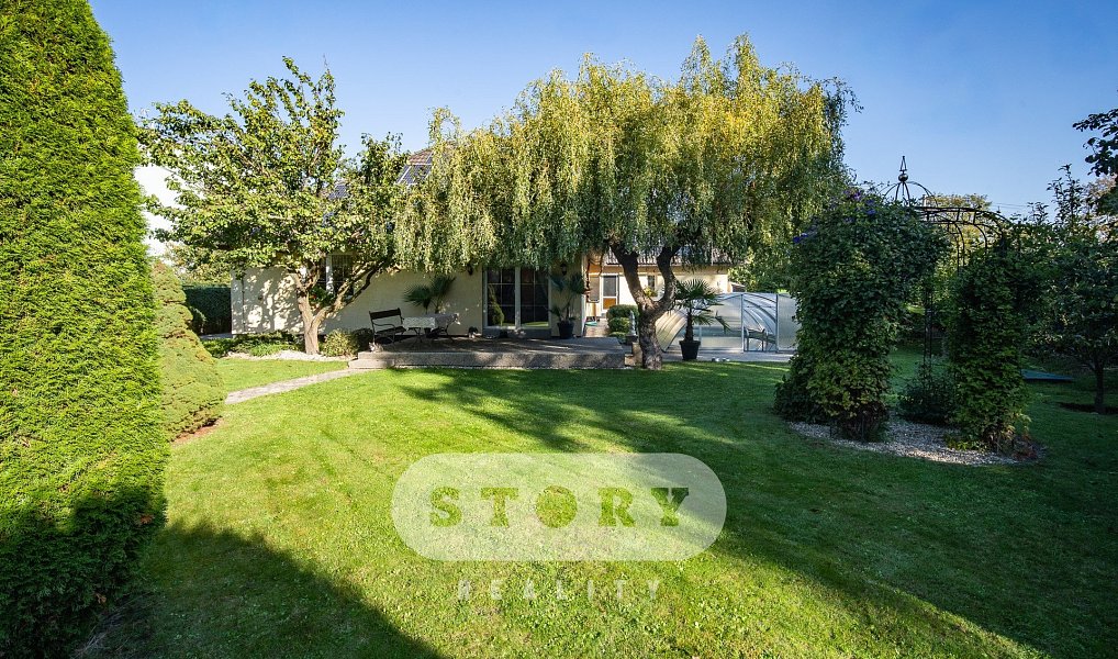 Prodej domu 182 m² s pozemkem 1 064 m², Uničov – náhled fotky 2
