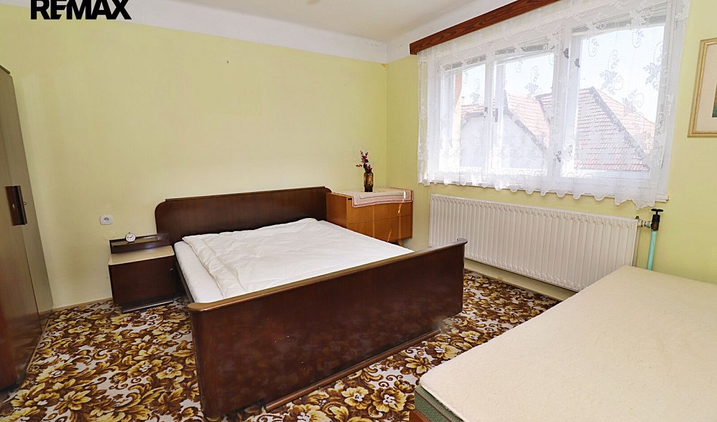 Prodej domu 144 m² s pozemkem 669 m², Chrast – náhled fotky 11