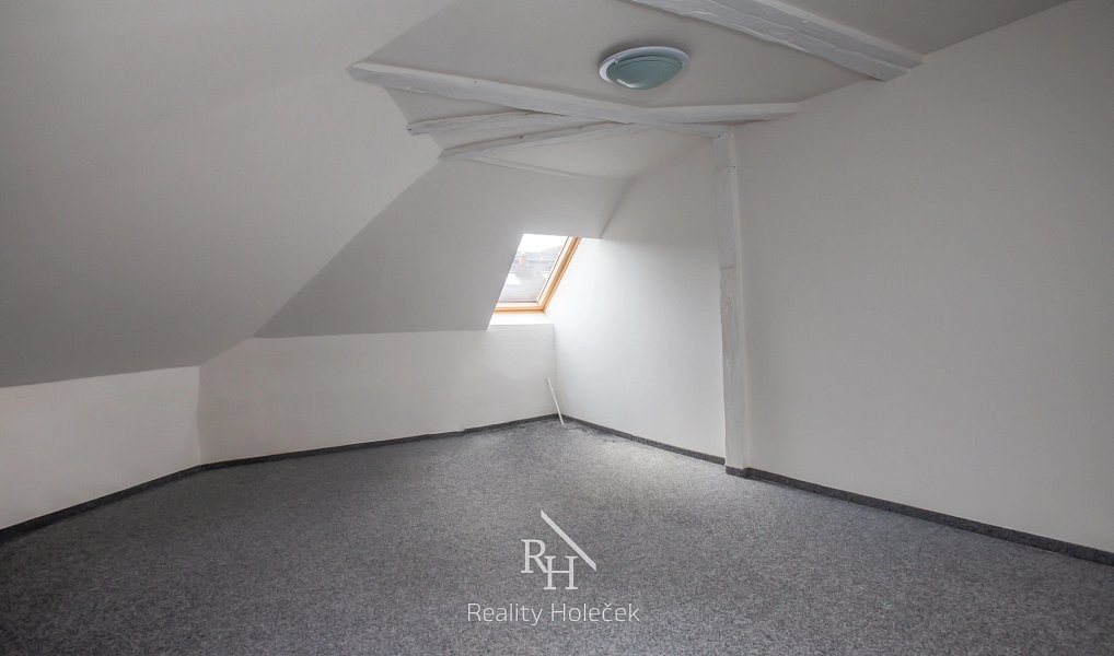 Prodej nájemního domu, činžáku 228 m², Kladno – náhled fotky 8