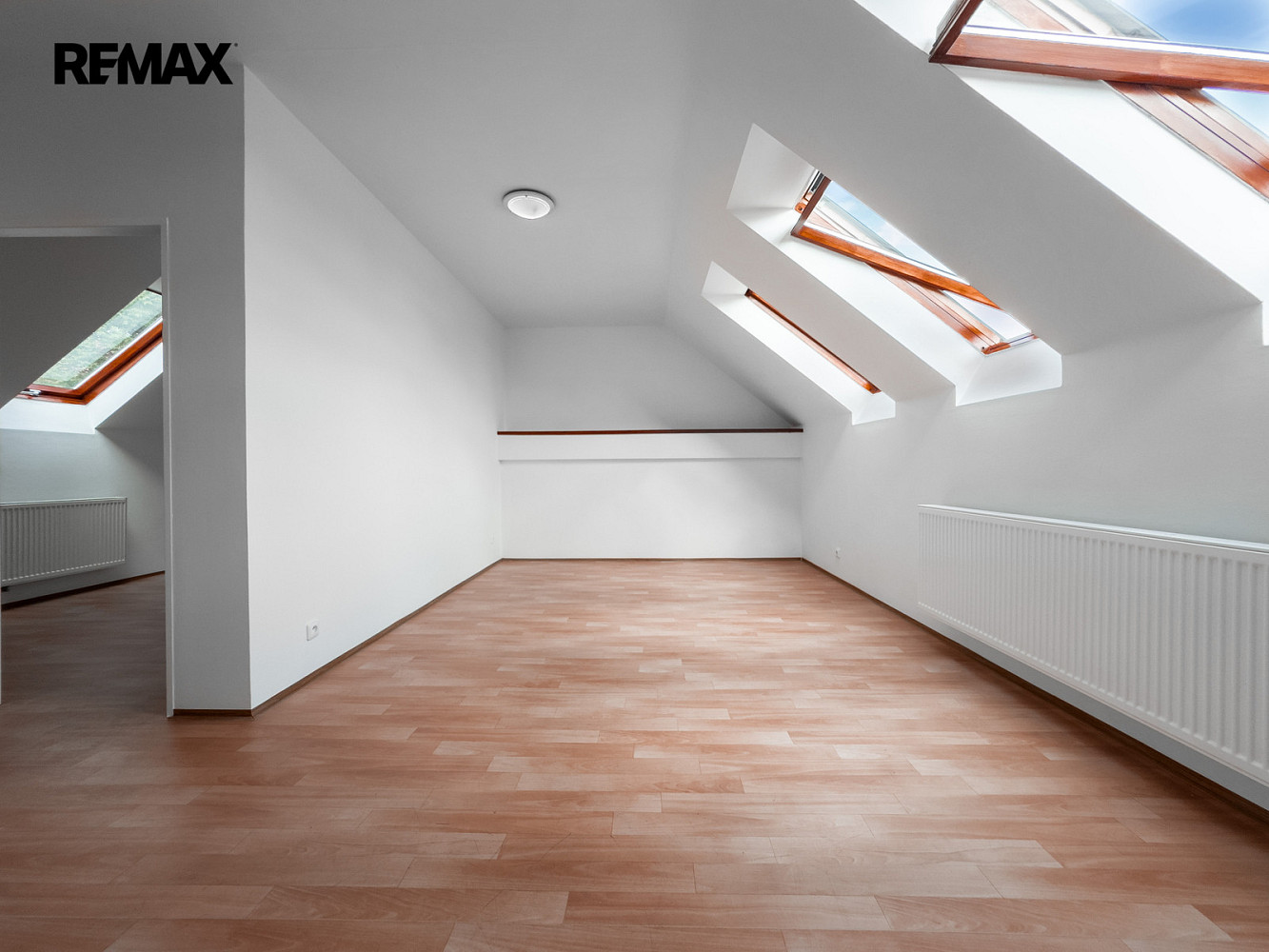 Pronájem bytu 3+kk 62 m² — photo 3