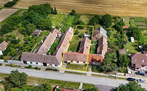 Prodej domu 110 m² s pozemkem 683 m², Strachotice - Micmanice, okres Znojmo