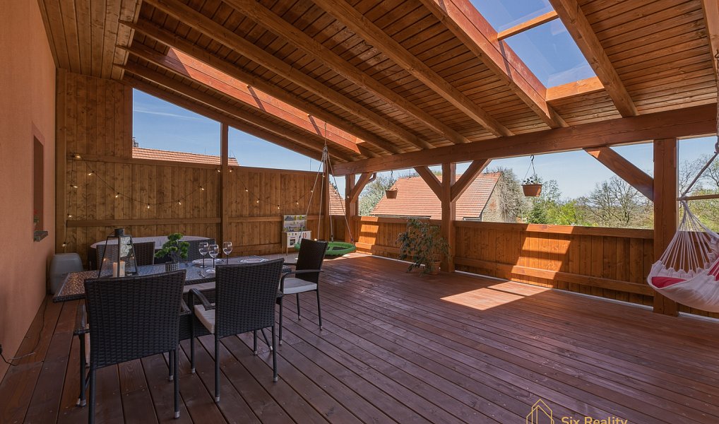 Prodej domu 261 m² s pozemkem 800 m², Zavidov – náhled fotky 20