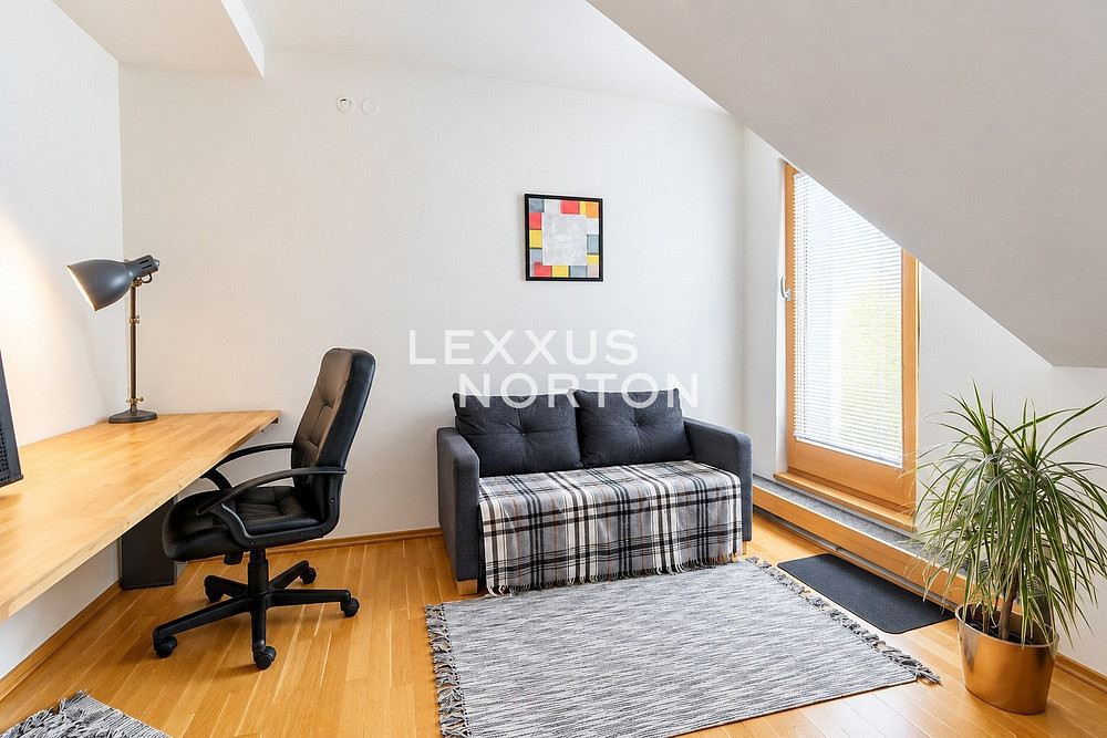 Pronájem bytu 4+kk 153 m² – fotografie 4