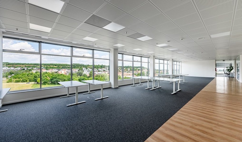 Pronájem kanceláře 487 m², Praha – náhled fotky 6