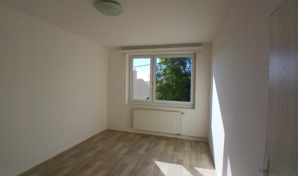 Prodej bytu 3+1 82 m², Lomnice – náhled fotky 11