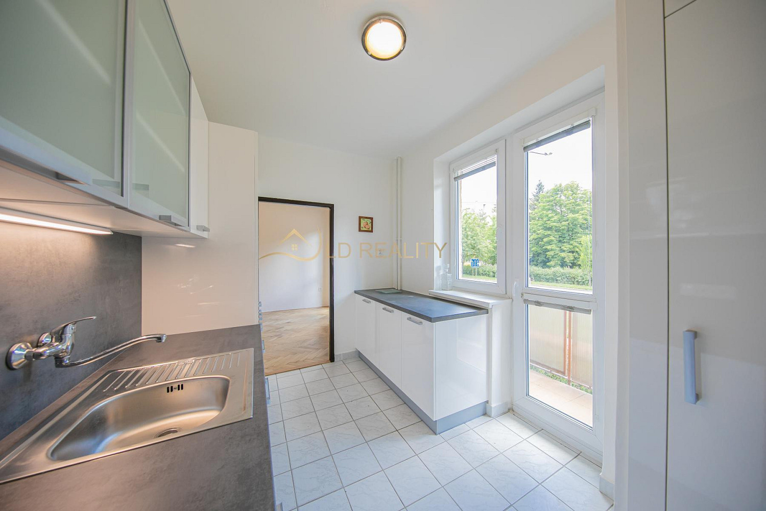 Pronájem bytu 4+1 91 m² — photo 4