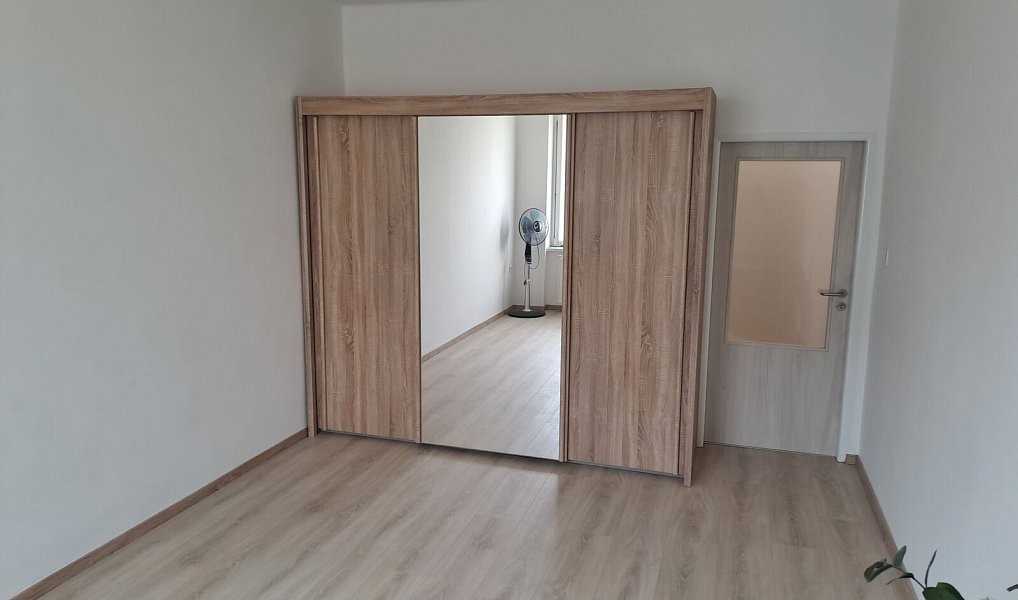 Pronájem bytu 1+1 40 m², Praha – náhled fotky 8