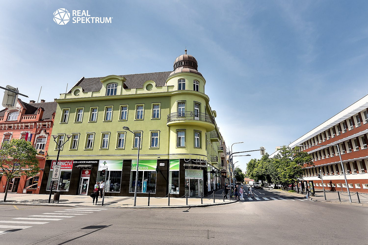 Prodej nájemního domu, činžáku 1 790 m² – fotografie 2
