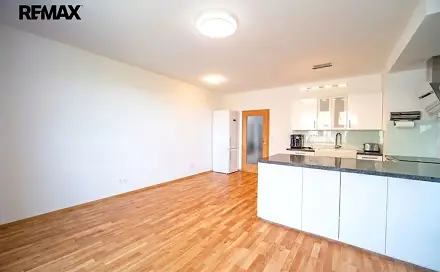 Prodej bytu 4+kk 93 m², Zvěřinova, Praha 3 - Strašnice