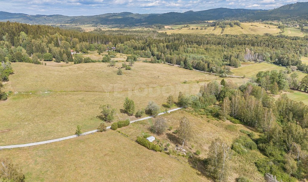 Prodej stavebního pozemku 2 451 m², Nová Pec – náhled fotky 4