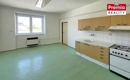 Pronájem bytu 1+1 52 m², Vrchlického, Znojmo