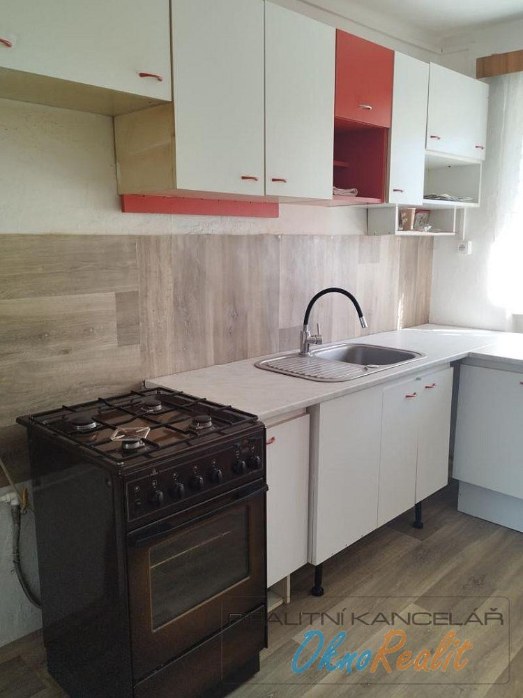 Pronájem bytu 2+1 51 m² – fotografie 3