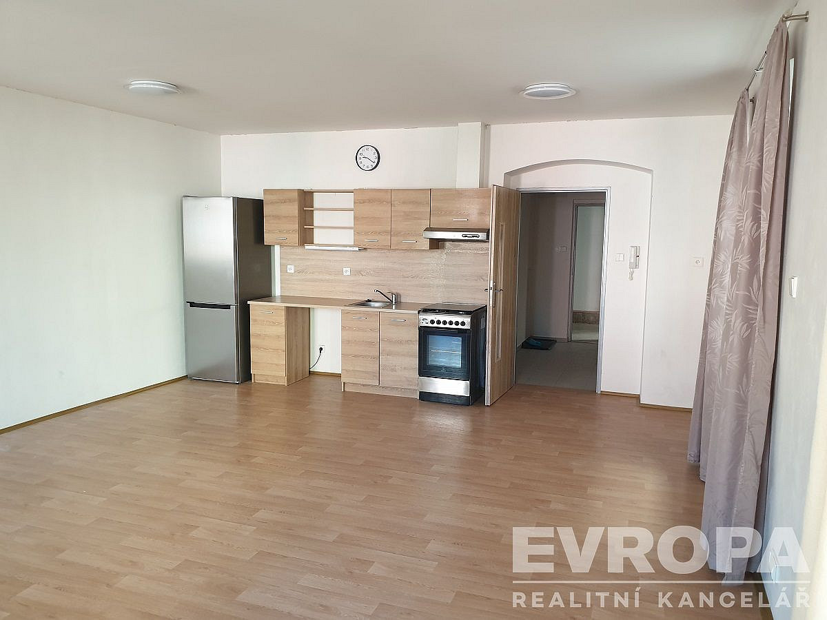 Pronájem bytu 1+kk 39 m²