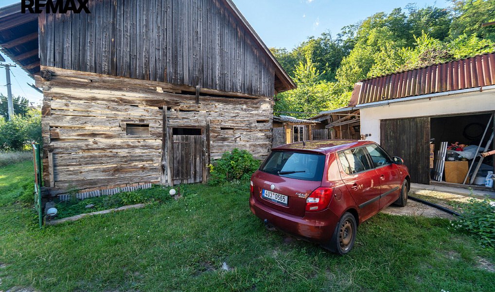 Prodej domu 120 m² s pozemkem 1 324 m², Loučeň – náhled fotky 36