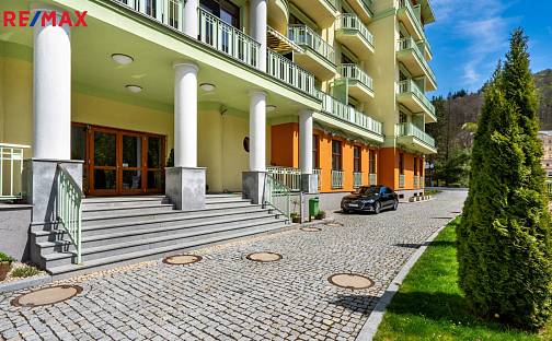 Prodej bytu 4+1 241 m², U Imperiálu, Karlovy Vary