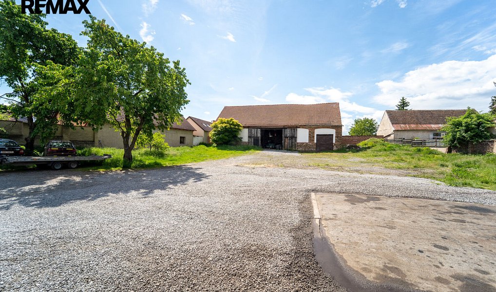 Prodej domu 140 m² s pozemkem 2 563 m², Pečky – náhled fotky 44