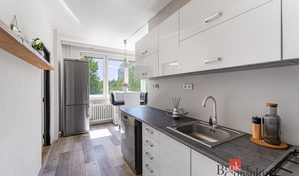 Pronájem bytu 2+1 53 m², České Budějovice – náhled fotky 4
