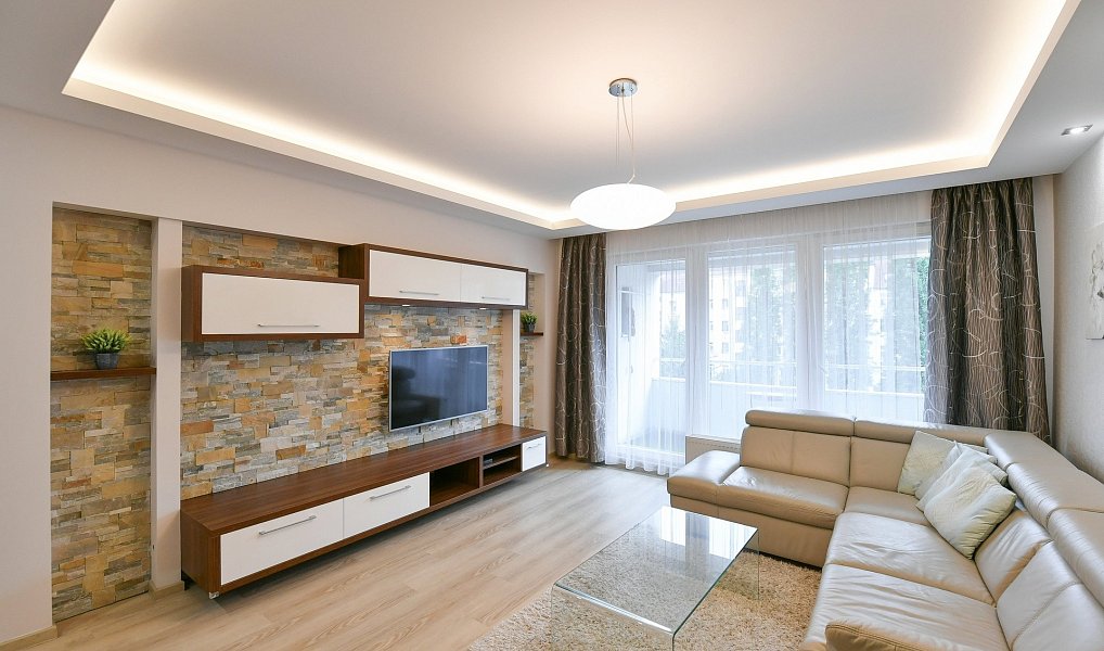 Pronájem bytu 2+1 74 m², Praha – fotka 1 z 19