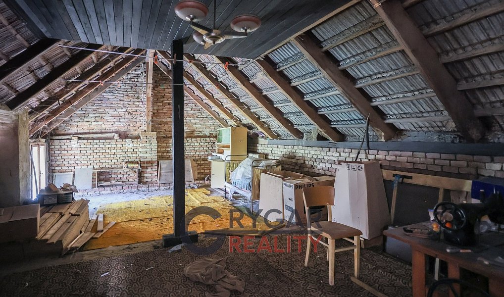 Prodej domu 130 m² s pozemkem 1 795 m², Jeviněves – náhled fotky 24