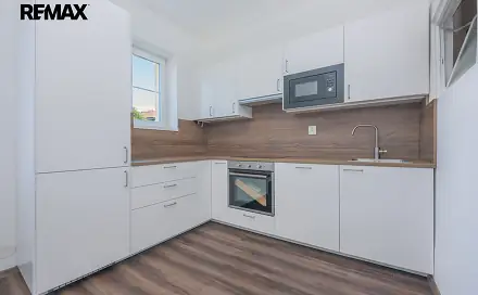 Prodej bytu 3+kk 77 m², Klumparova, Hradec Králové