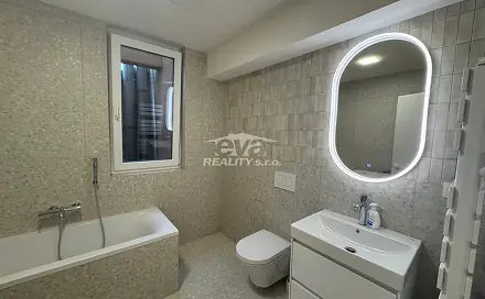 Pronájem bytu 1+kk 32 m²