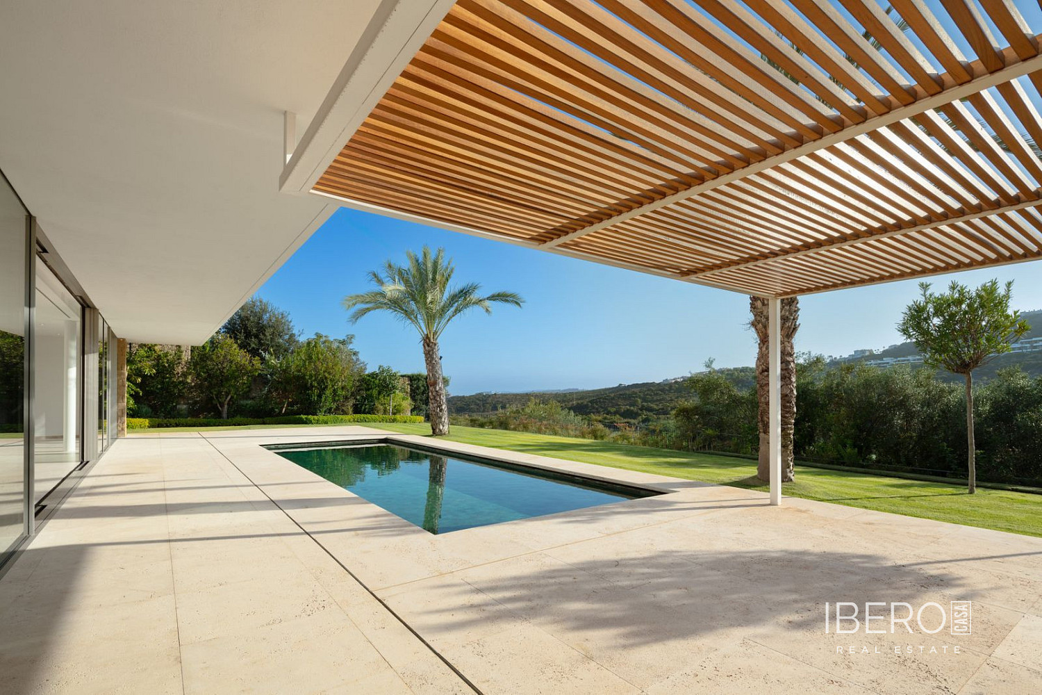 House in Casares, Puerto de la Cruz, Costa del Sol Occidental - Más
