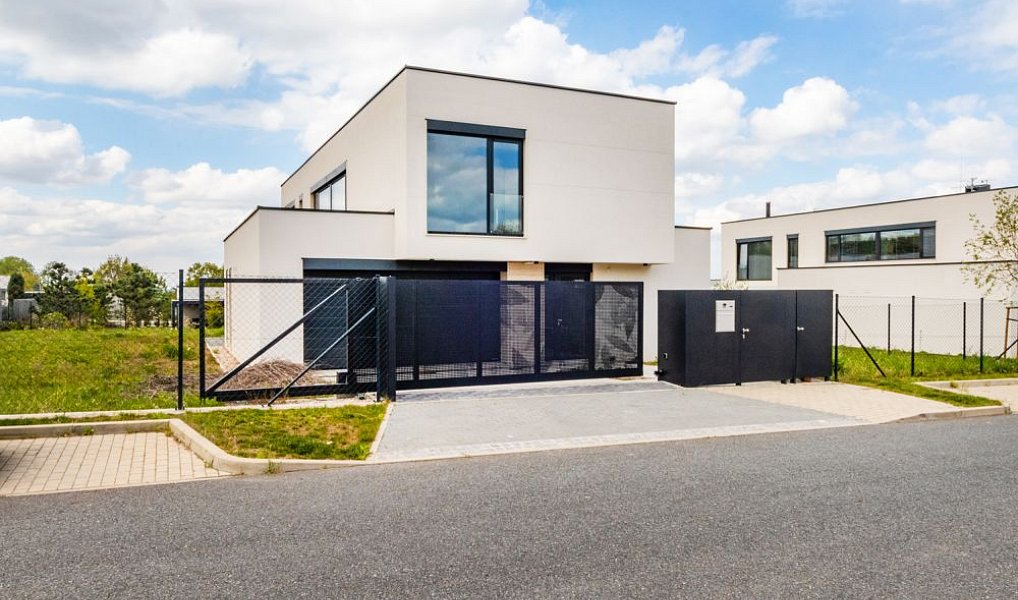 Prodej domu 295 m² s pozemkem 887 m², Průhonice – náhled fotky 5