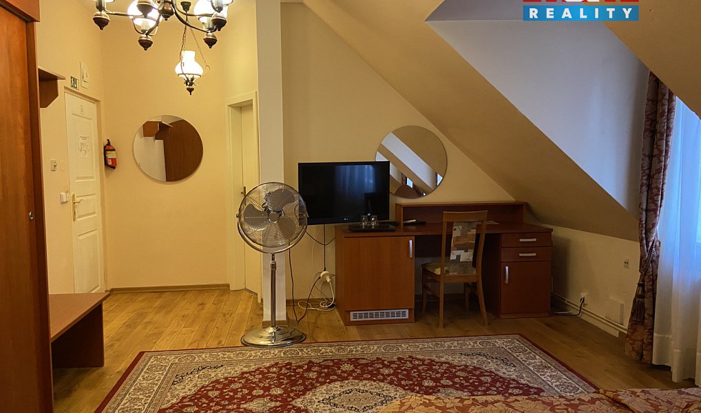 Pronájem bytu 4+kk 110 m², Plzeň – náhled fotky 16