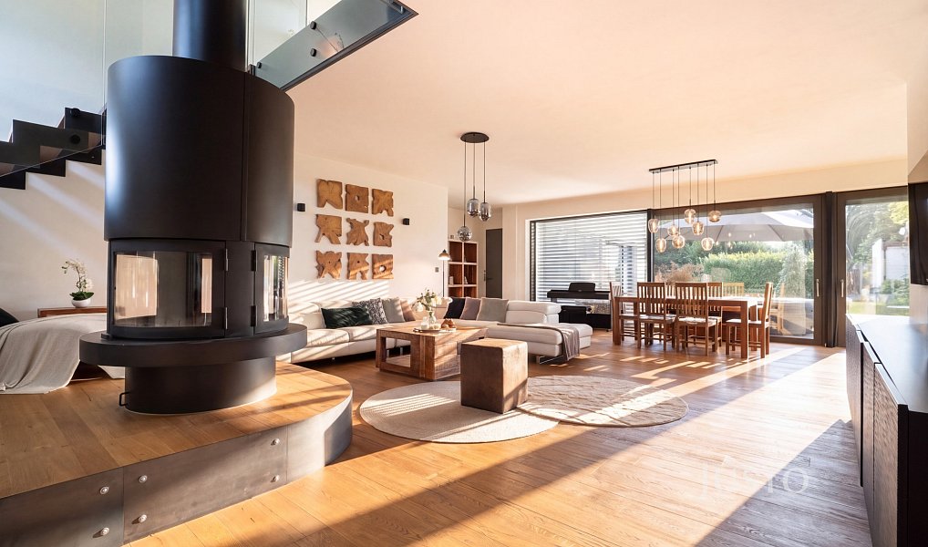 Prodej domu 349 m² s pozemkem 1 385 m², Ohrobec – náhled fotky 9