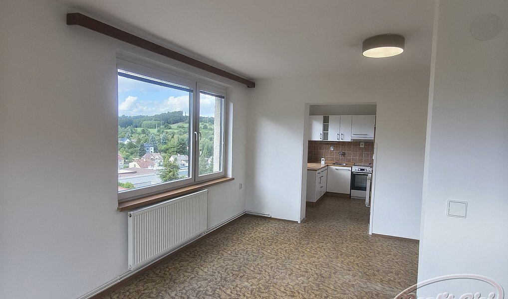 Pronájem bytu 2+1 43 m², Náchod – náhled fotky 2