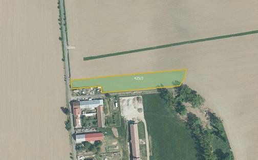 Prodej pole 4 797 m², Kroměříž - Trávník