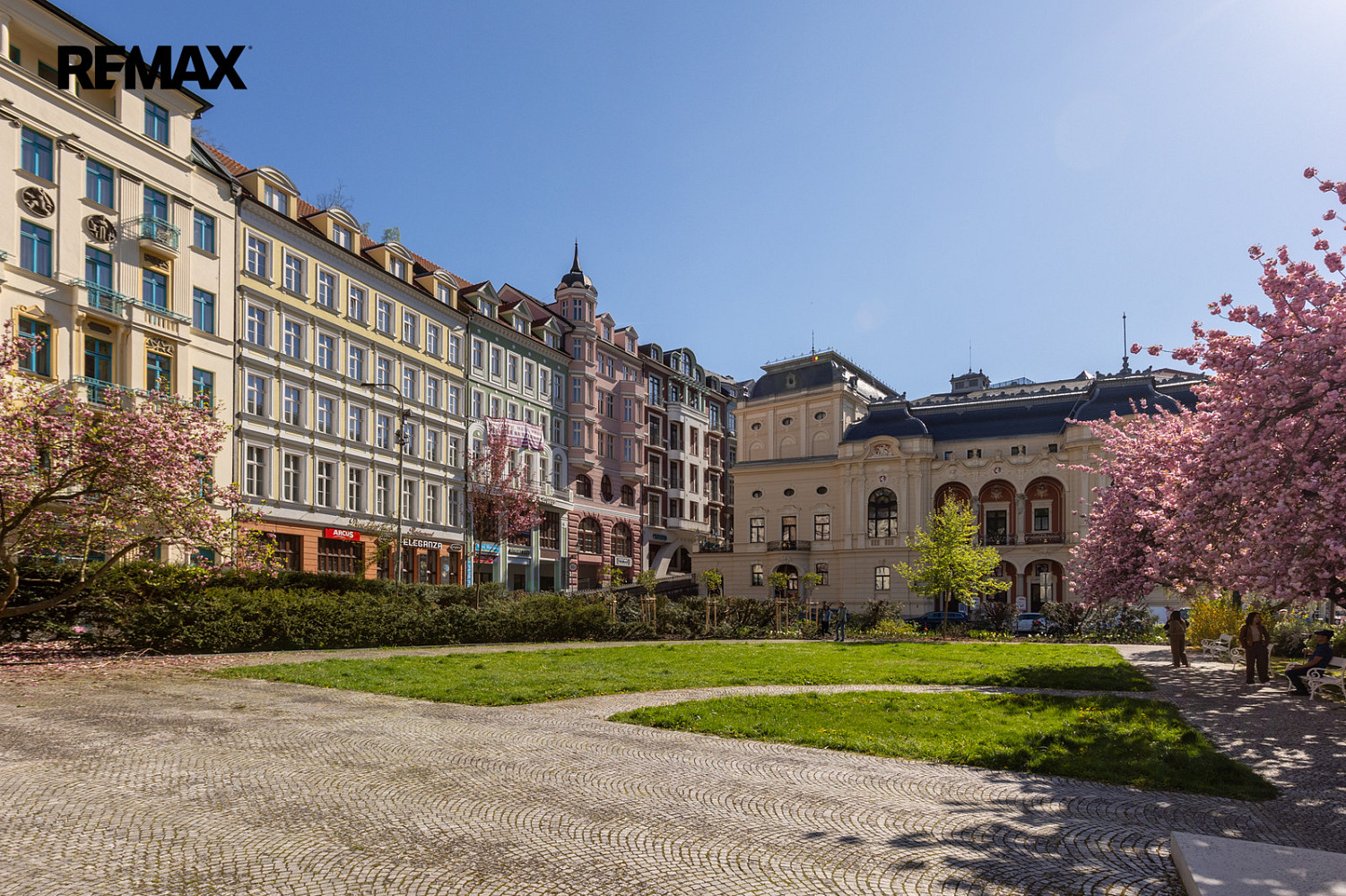 Prodej obchodních prostor 52 m² — photo 2