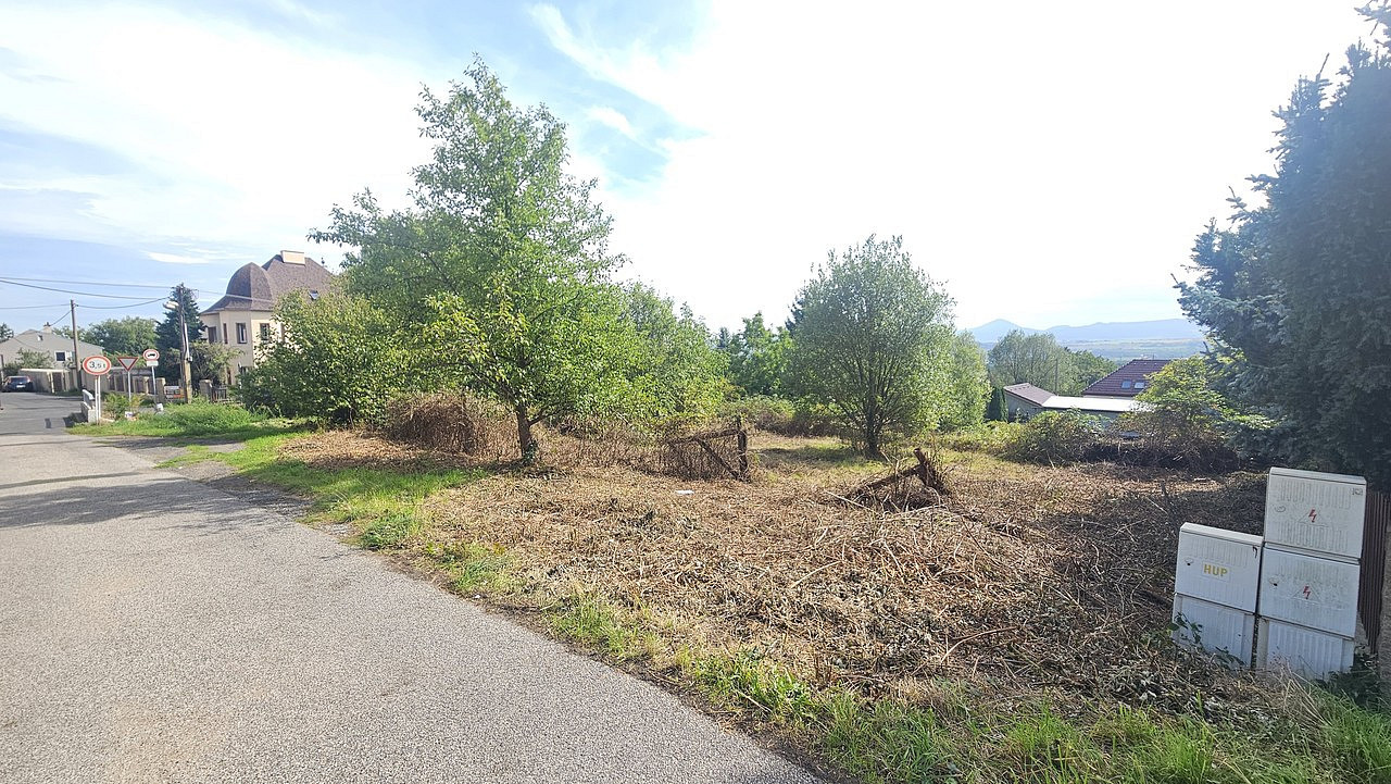 Prodej stavebního pozemku 873 m²