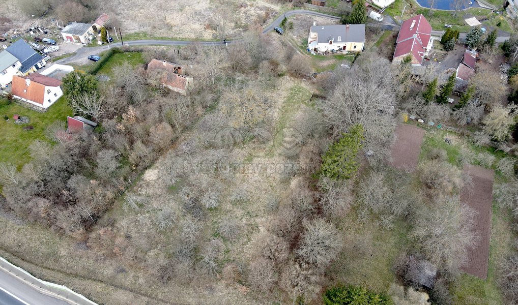 Prodej stavebního pozemku 1 893 m², Lubenec – náhled fotky 2