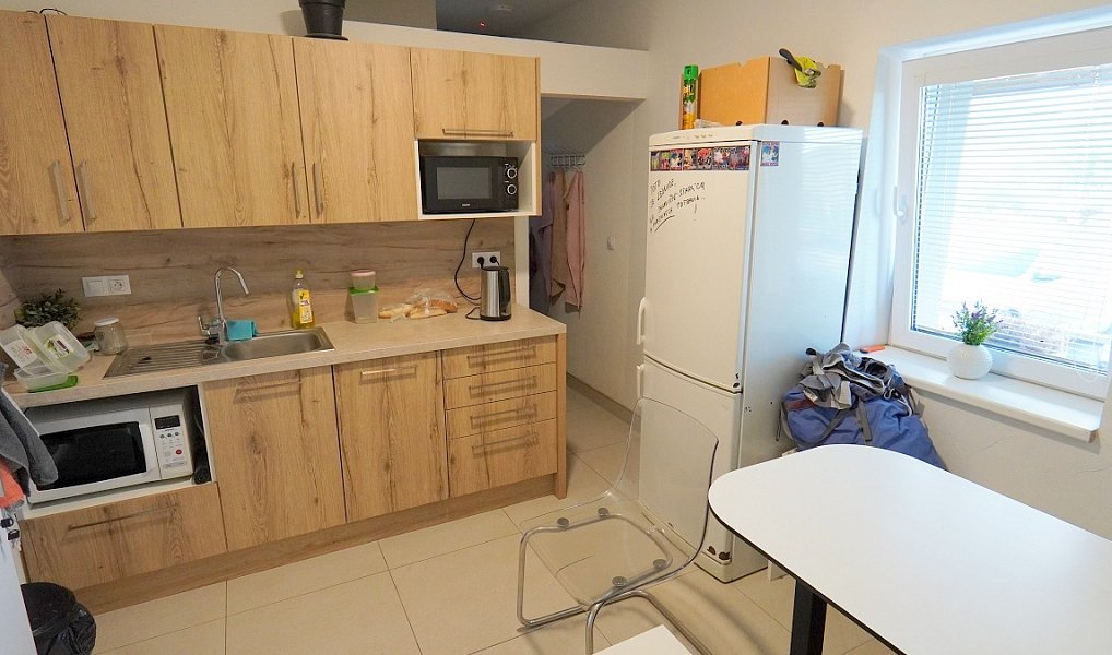 Prodej výrobních prostor 850 m², Psáry – náhled fotky 10