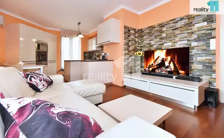 Prodej bytu 4+kk 93 m², Nademlejnská, Praha 9 - Hloubětín
