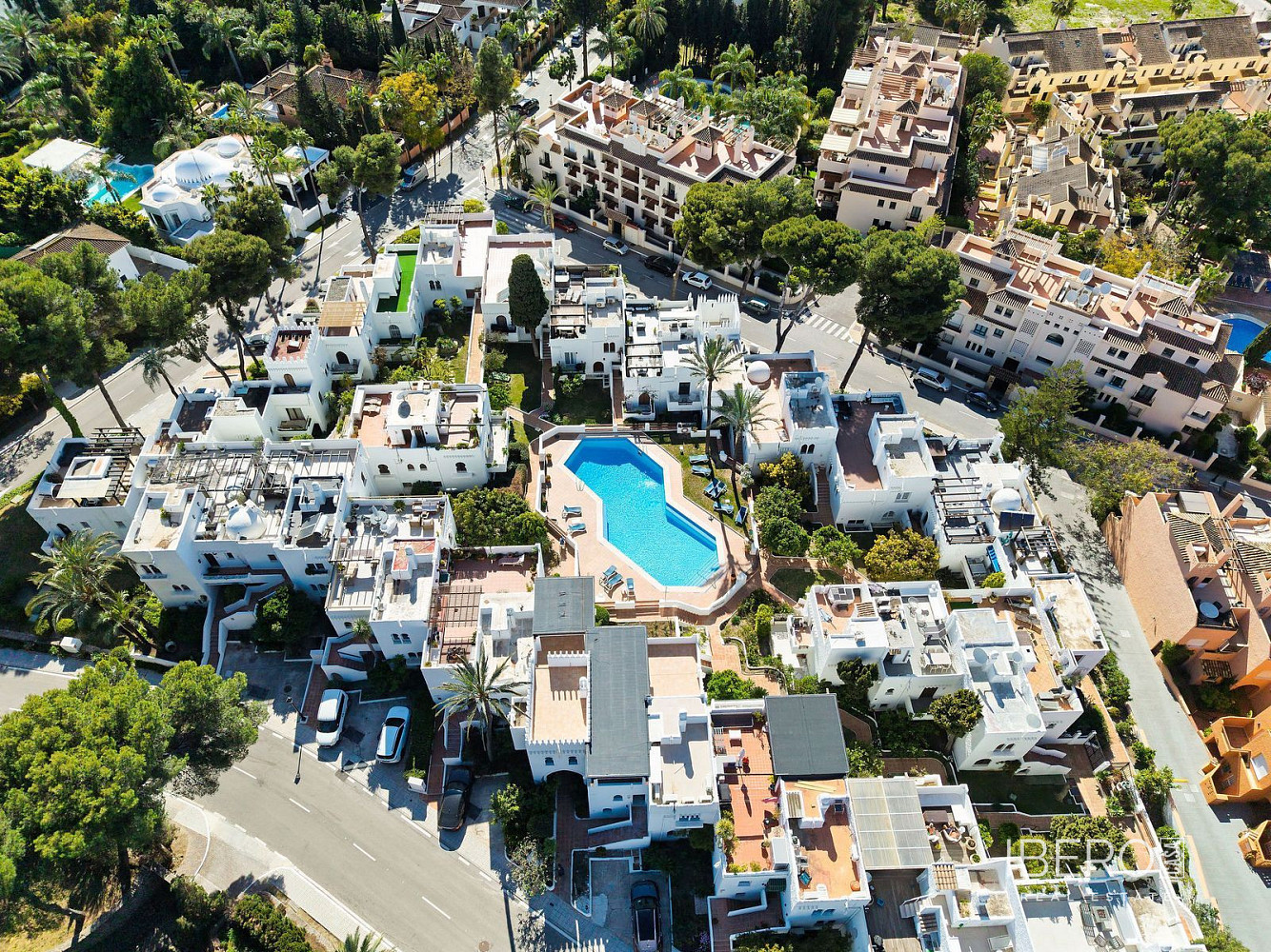 Pis 4+kk – Marbella, Nueva Andalucía - Vista 2