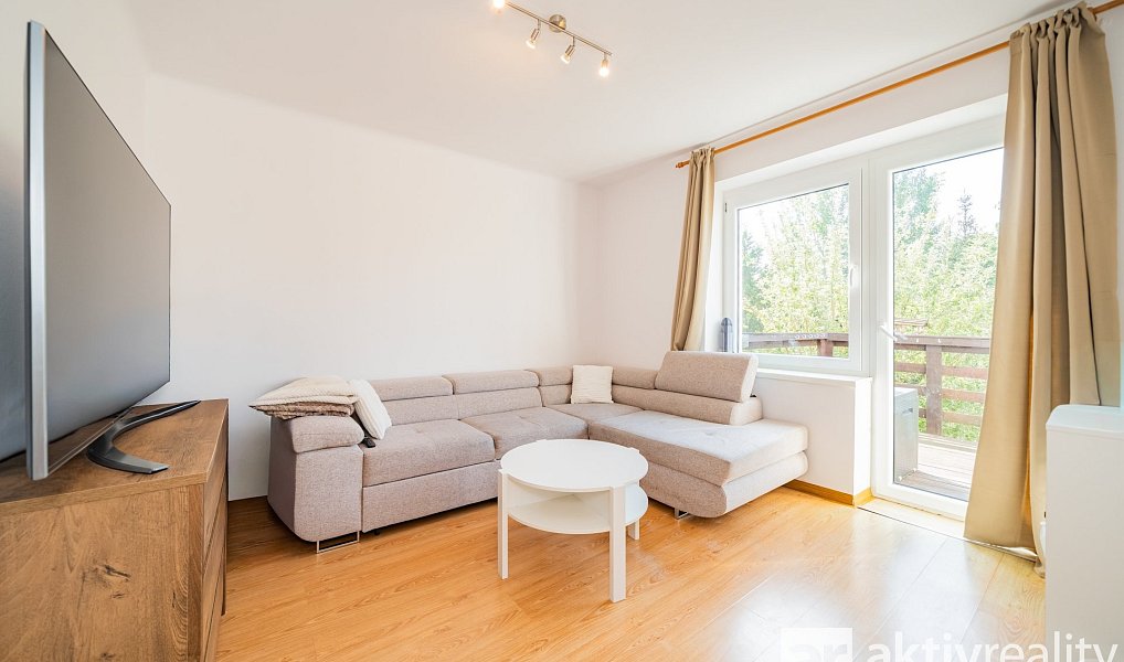 Prodej domu 260 m² s pozemkem 752 m², Praha – náhled fotky 4