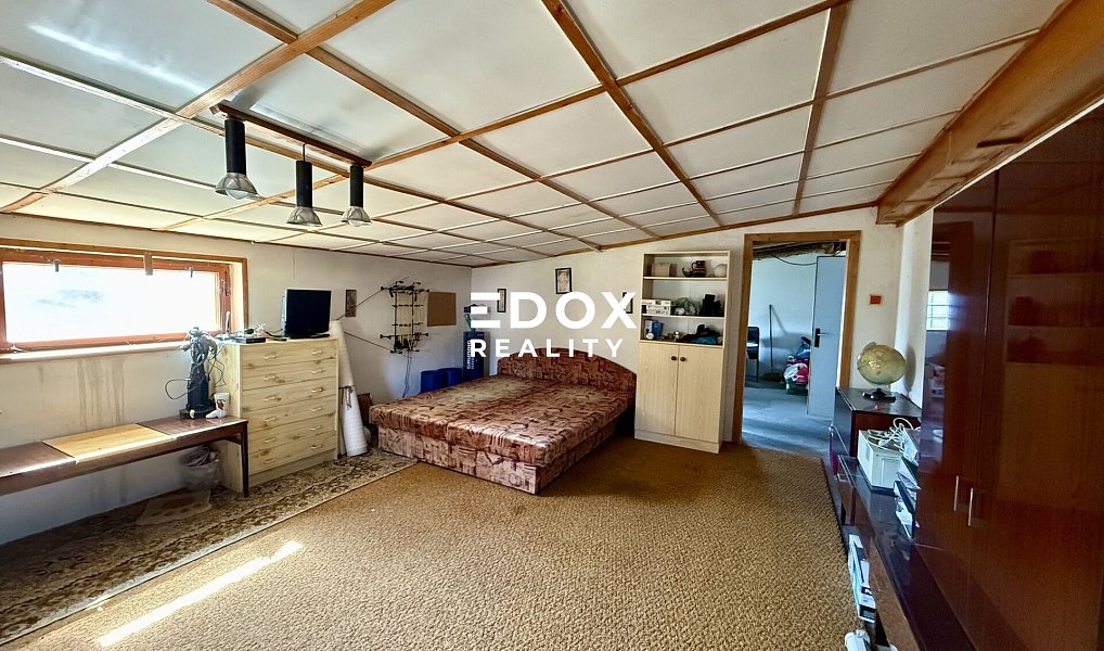 Prodej domu 200 m² s pozemkem 1 530 m², Kozly – náhled fotky 10