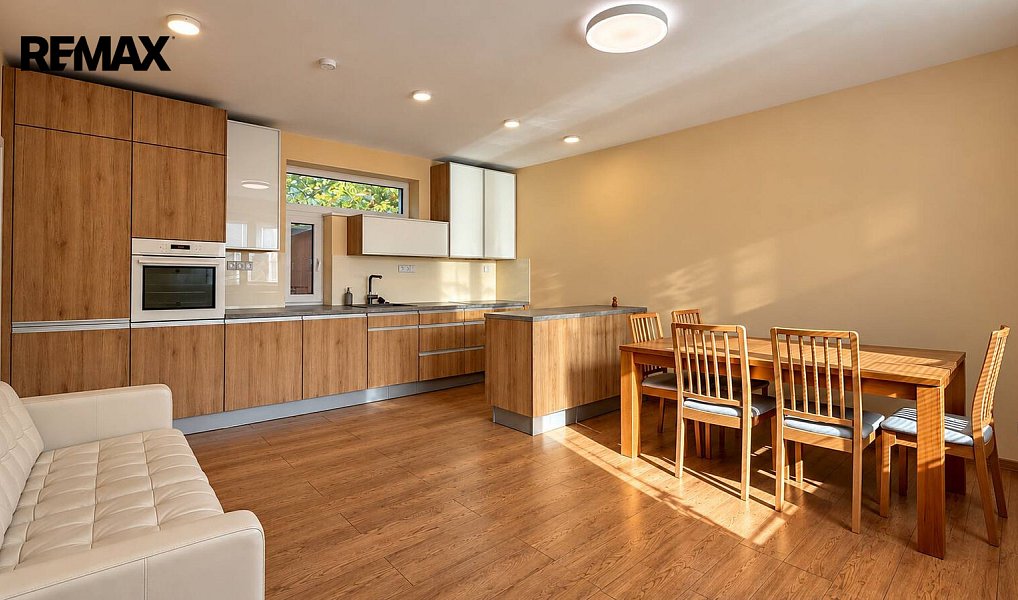 Pronájem domu 130 m² s pozemkem 131 m², Černolice – náhled fotky 7
