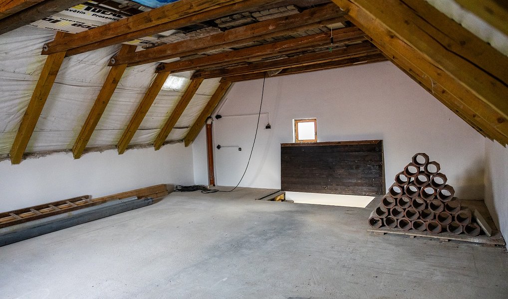 Prodej skladovacích prostor 115 m², Zálezlice – náhled fotky 5